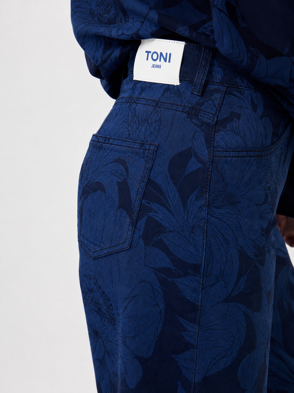 Bermudy TONI – Liv